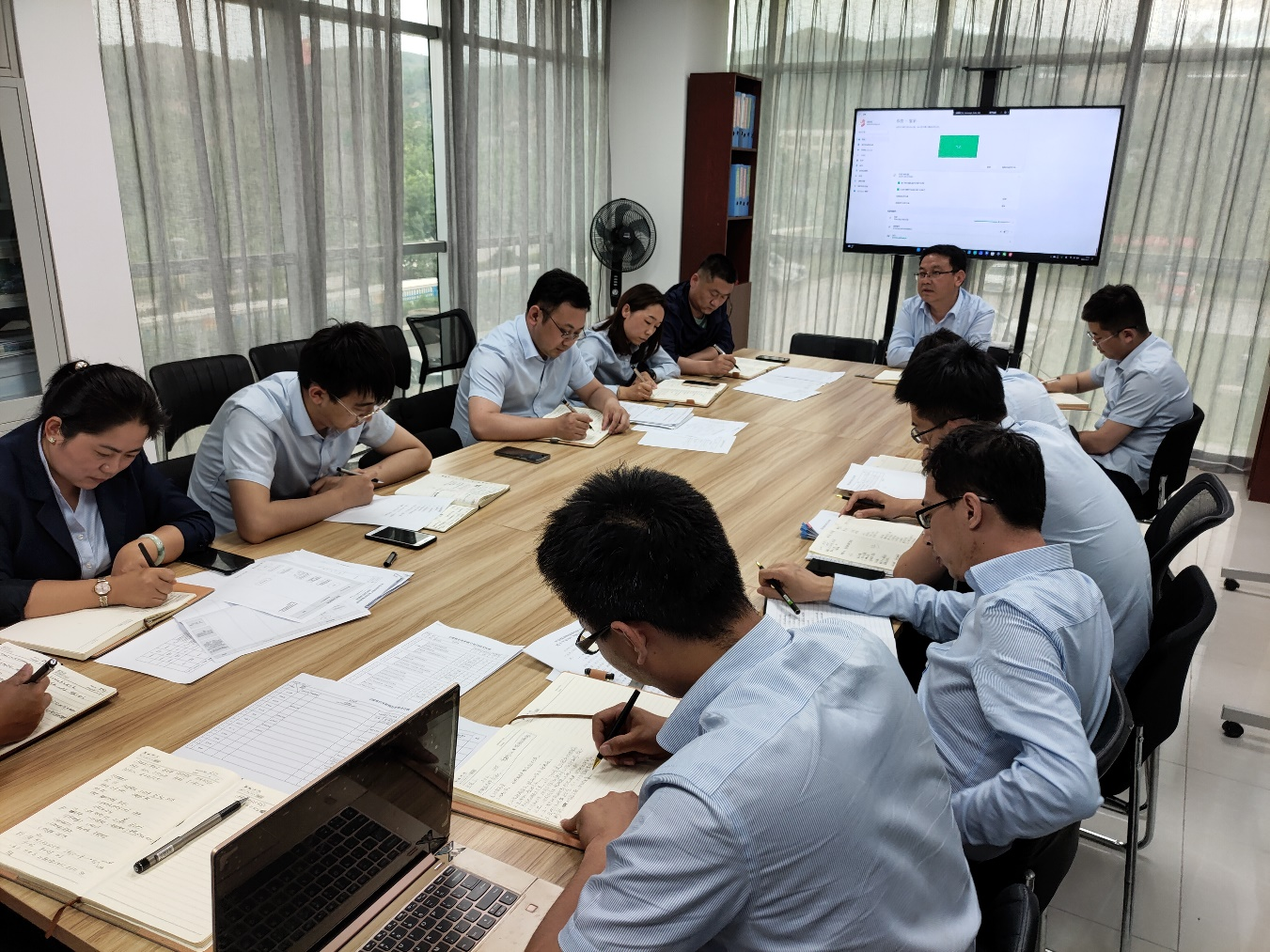 MK体育·（国际）官方网站-mksports
平煤机公司开展作风集中整顿月活动第二期工作总结(图1)