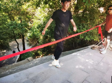 助力文旅市场 展示产投风采——MK体育·（国际）官方网站-mksports
组织开展员工登山比赛活动(图9)