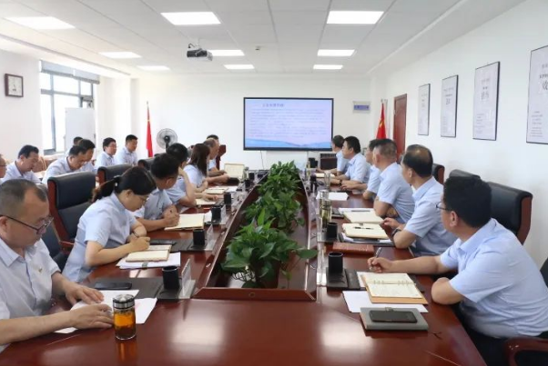 MK体育·（国际）官方网站-mksports
召开党委理论中心组集体学习会议(图2)