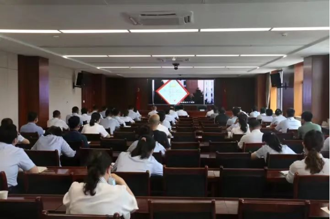 MK体育·（国际）官方网站-mksports
召开党风廉政建设工作推进会暨警示教育大会(图2)